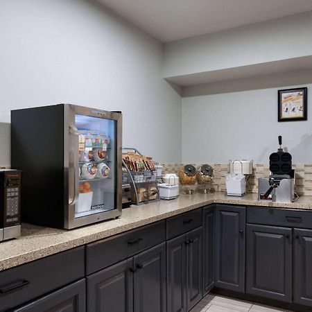 Super 8 By Wyndham Columbus Ξενοδοχείο Εξωτερικό φωτογραφία